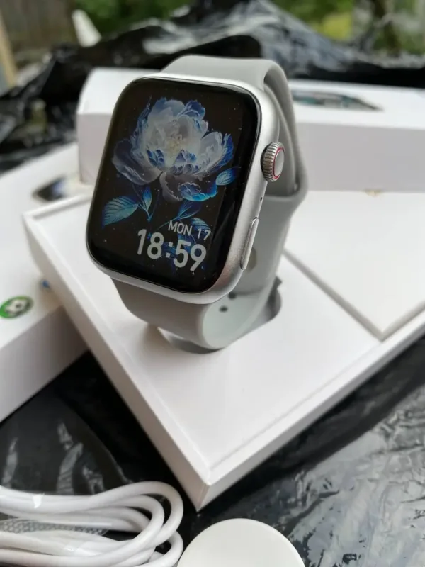 Best CX800 Pro Smart Watch – NFC, global positioning, heart rate monitor & sleek design. Ideal for workouts & everyday wear!